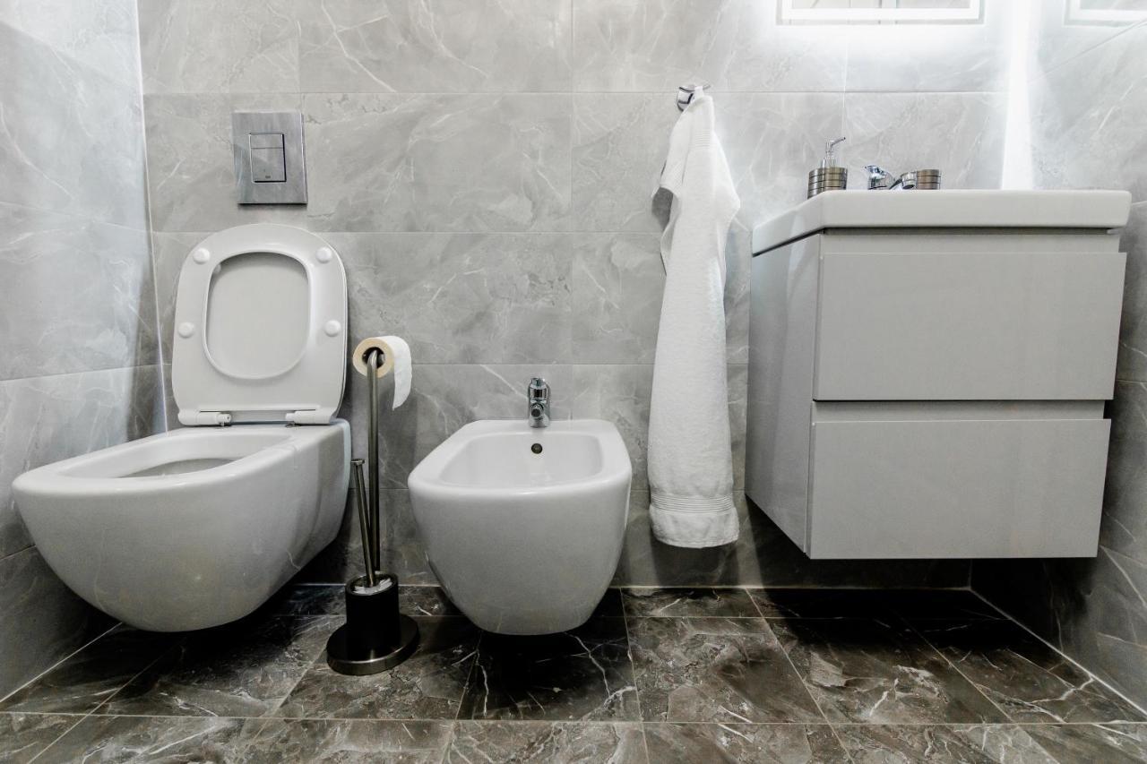 Samplus Central Apartment Craiova Eksteriør bilde